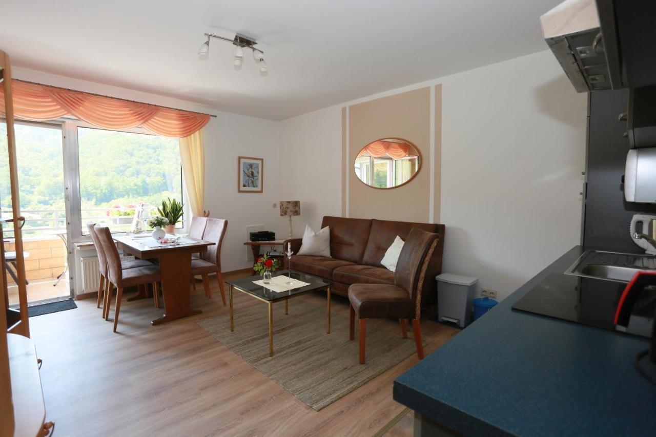 Ferienwohnung Moselblick-Stein Valwig Εξωτερικό φωτογραφία